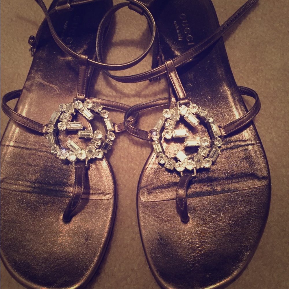 Gucci sandals in mint condition